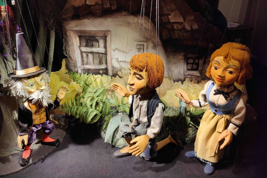 Messa in scena teatrale della fiaba Il cuore freddo di Wilhelm Hauff della Augsburger Puppenkiste (Keystone)