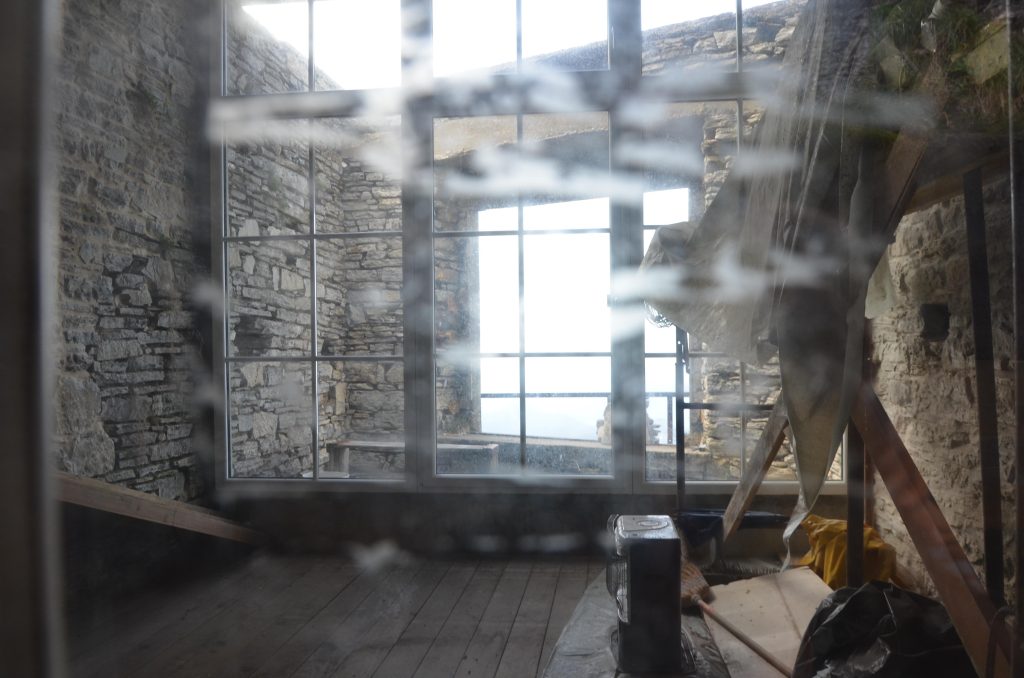 L'interno del rifugio