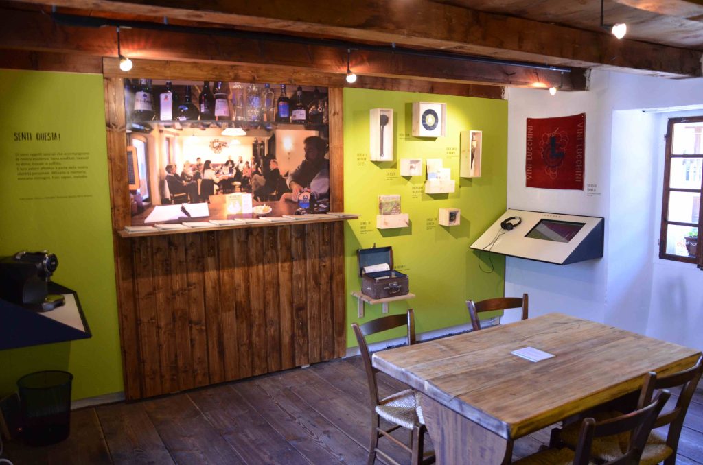 Un allestimento semplice che vuole coinvolgere il pubblico (Museo di Val Verzasca)