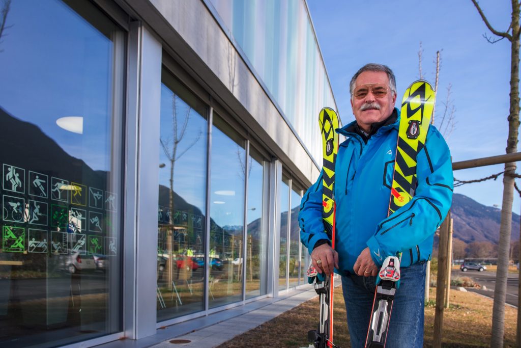 Marco Bignasca fuori dal centro di Gioventù e Sport a Bellinzona