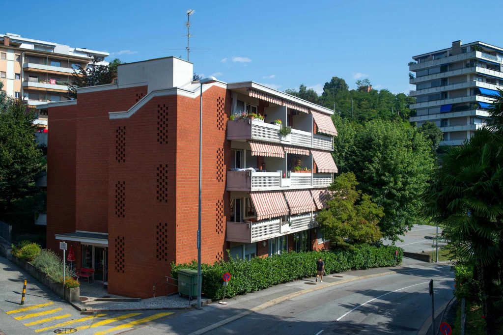 Era il 1959 quando un gruppo di donne fondò la Società Cooperativa «Casa per persone anziane» che nel 1972 inaugurò la Residenza Emmy (Ti-Press)