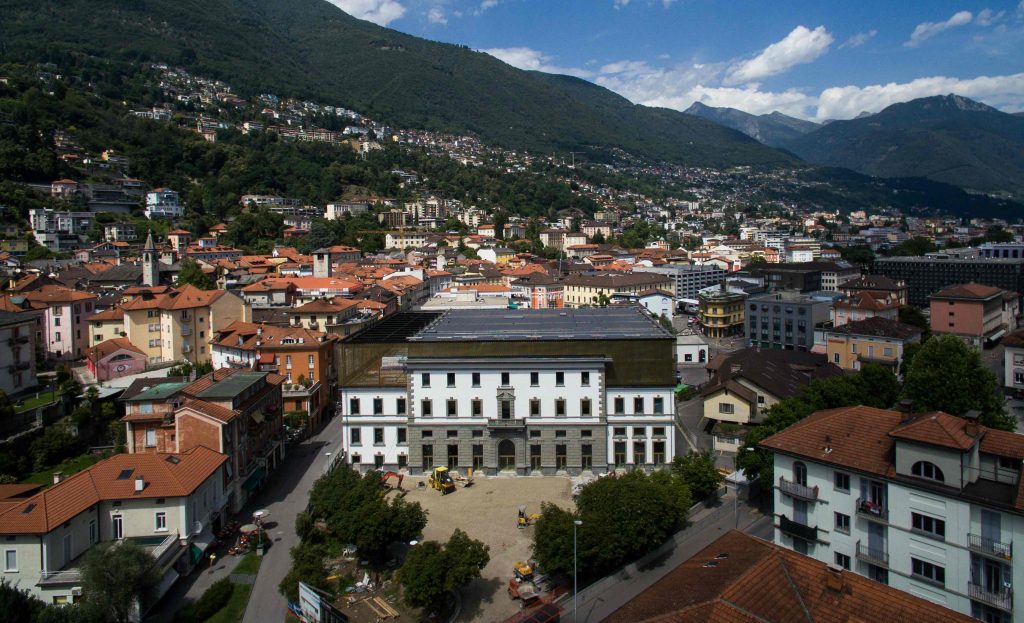 Il Palazzo del Cinema di Locarno: della vecchia scuola è rimasta solo la muratura perimetrale (Ti-Press)