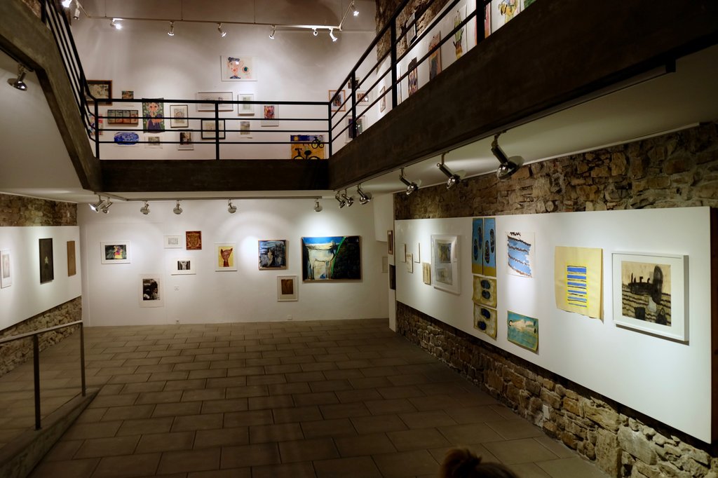 Gli spazi della mostra al Torchio di Balerna