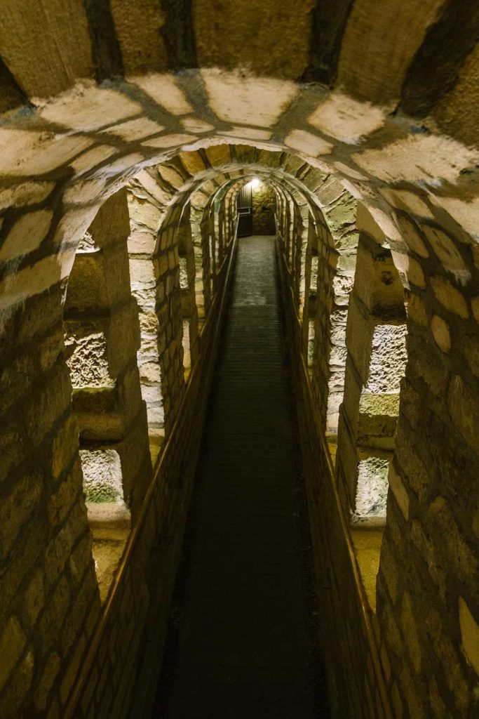 Tunnel di ingresso alle catacombe