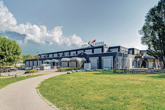 La zona del supermercato Migros con i giochi per i bambini, oggi.