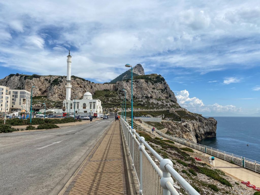 La Moschea Ibrahim-al-Ibrahim a Europa Point, il punto più a sud di Gibilterra
