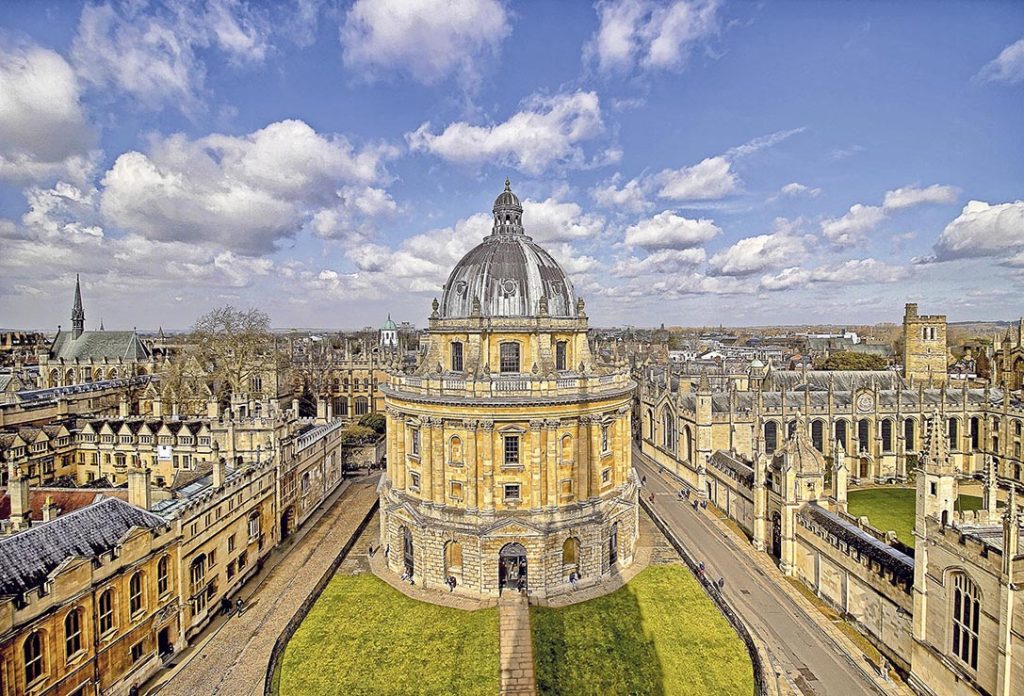 Una laurea a Oxford (nella foto), Cambridgeo in qualsiasi altra università del Russell Group, ha un prestigio maggiore di altre (Pixabay)