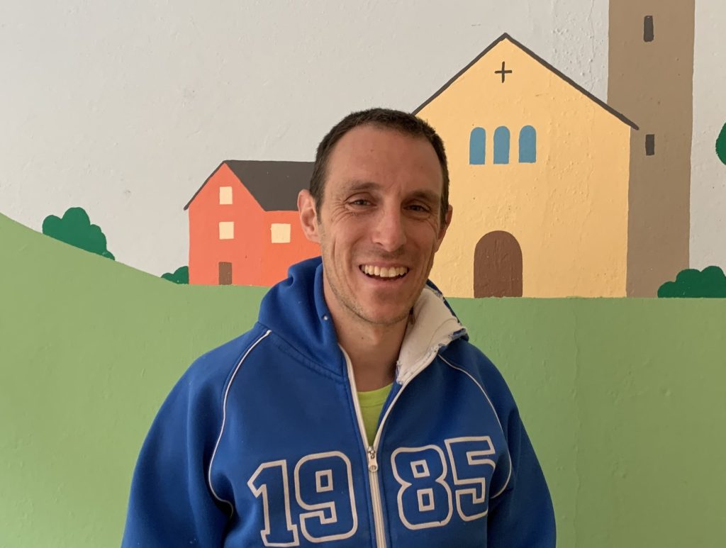 Alessandro Kaufmann vive con la famiglia a Prato-Sornico (M. Giacometti)