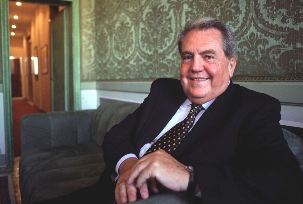 Il grande scrittore italiano Giuseppe Pontiggia (1934-2003) (wikipedia)