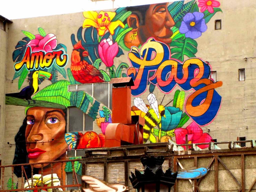 Graffito "amor y paz"