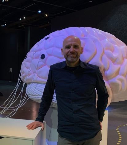 Simon Haller, ideatore e curatore della mostra