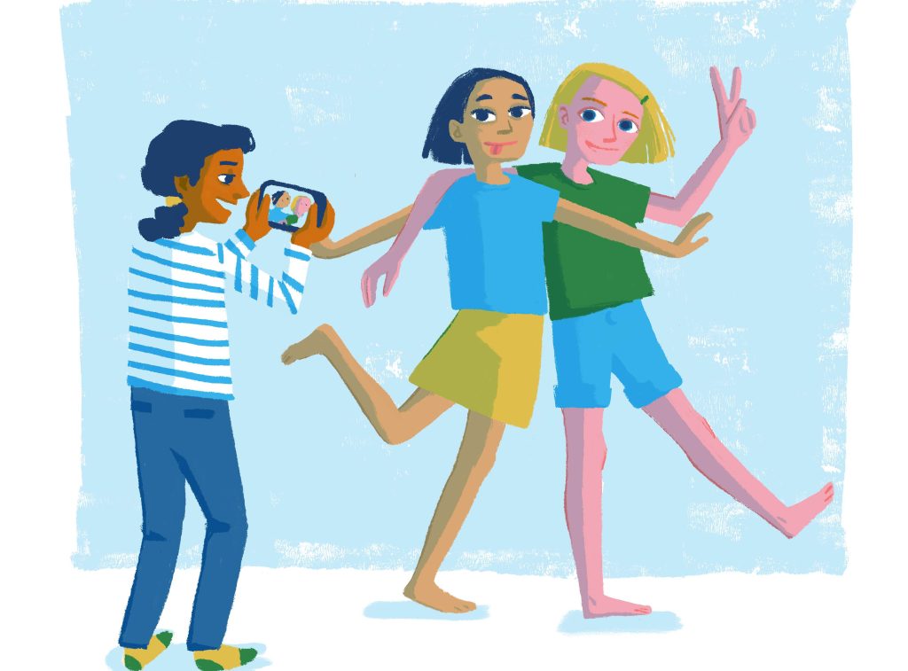 Il manuale didattico online riflette anche su cosa si può fare e cosa invece non si dovrebbe fare con foto, filmati e selfie (datenschutzlernen.ch)