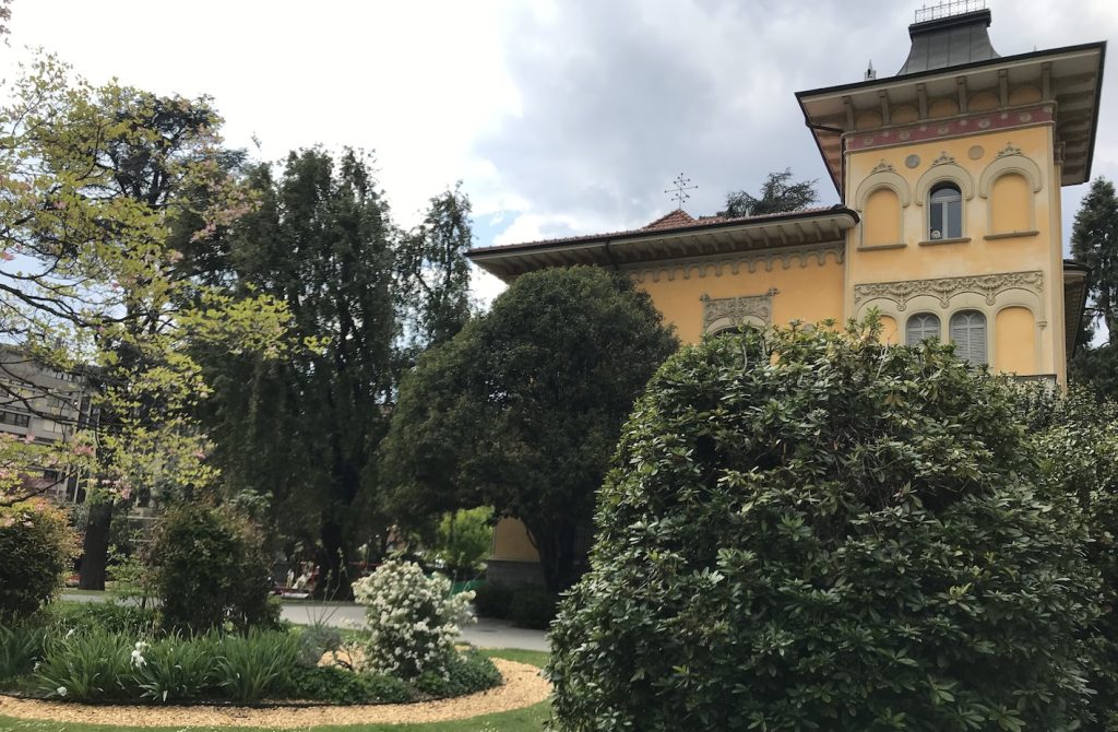 Una pausa pranzo diversa nel bel parco di Villa Saroli a Lugano
