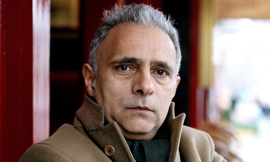 Hanif Kureishi ha appena pubblicato da Bompiani il romanzo «Uno zero»