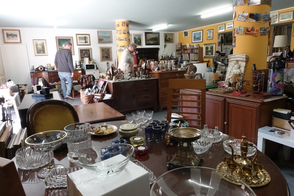 Il mercatino RiTrovo di via Borromini 15 a Mendrisio