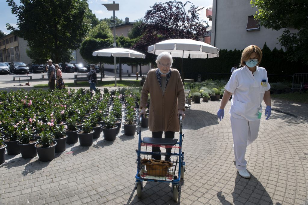 Fiorita Della Giovanna all’esterno di Casa Girasole a Massagno (Ti-Press)