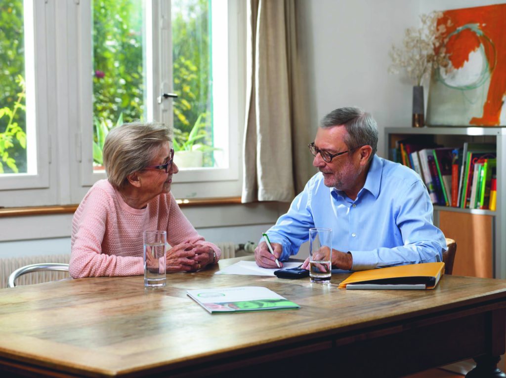 Il Servizio fiduciario di Pro Senectute si basa sulla collaborazione e la relazione fra volontario e utente (www.prosenectute.org)