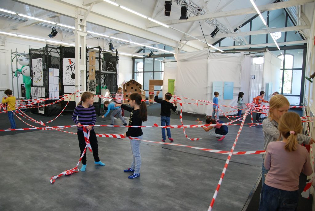 Nel Laboratorio a Zugo i bambini imparano ad esplorare lo spazio (K’werk Zug)