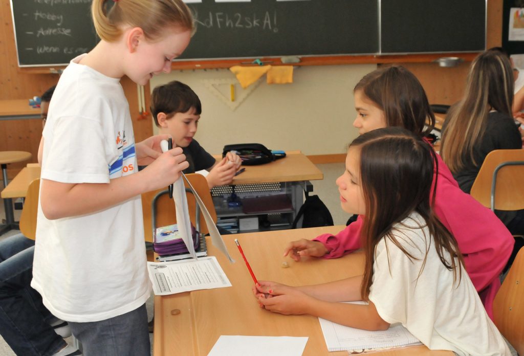 Il percorso promosso nelle classi parte sempre da esperienze concrete della vita quotidiana degli allievi (ProJuventute)