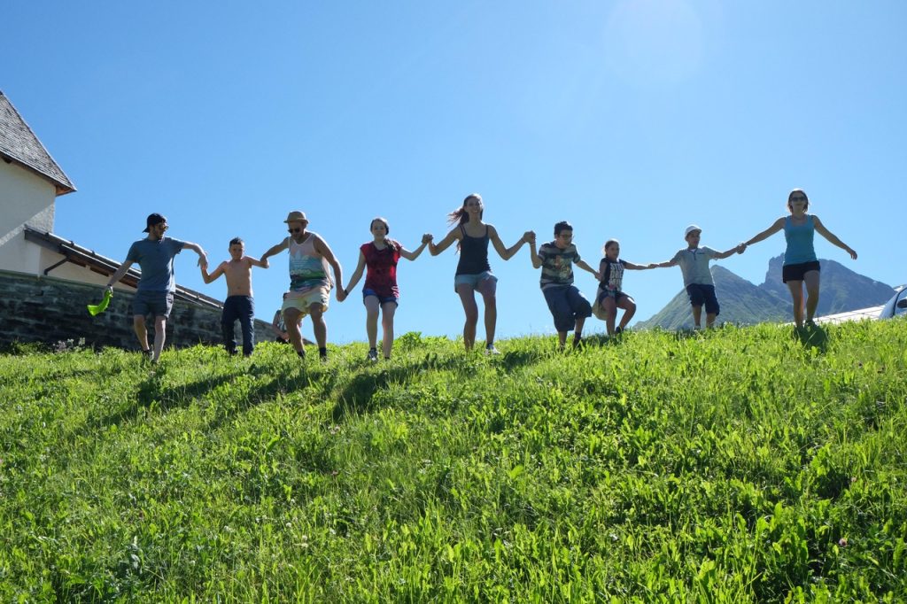 Famiglie e utenti quest’anno hanno sentito la mancanza dei campi estivi organizzati da atgabbes e annullati a causa della pandemia (www.atgabbes.ch)