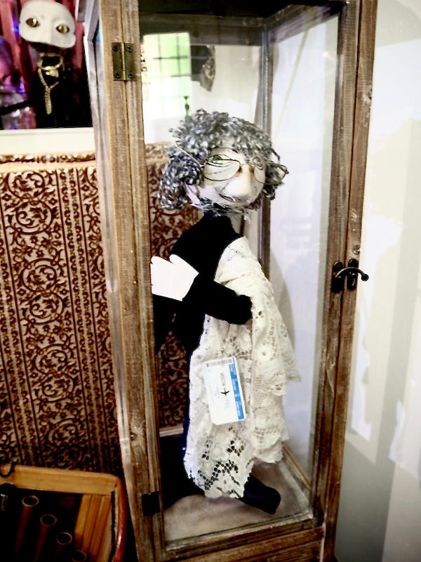 La marionetta che rappresenta Daniele Finzi Pasca