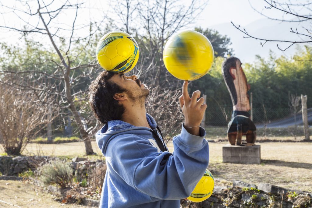 Santiago Bello: «Quando andiamo nelle altre scuole di teatro “quelli di Verscio” li riconoscono subito» (Stefano Spinelli)