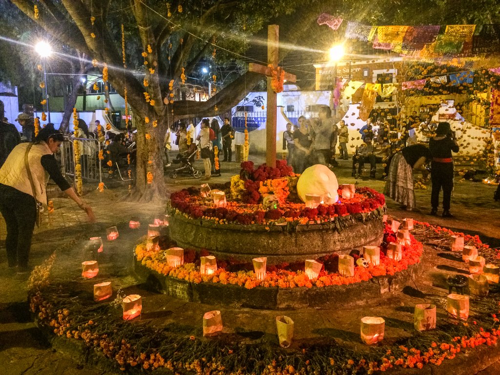 Festeggiamenti notturni nel centro di Oaxaca (S. Dalla Valle)