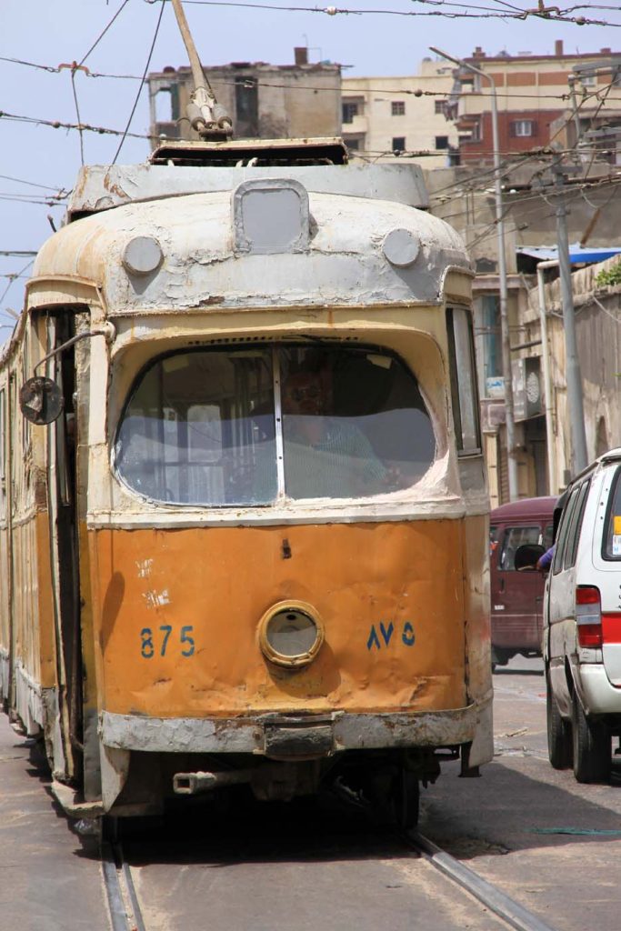 Vecchi tram o antiche glorie post rivoluzione.