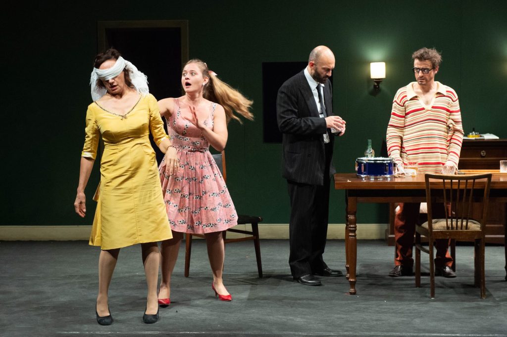 Una scena dello spettacolo (Tommaso Le Pera)