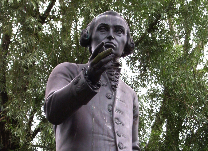 Il monumento a Kant nella città di Kaliningrad (Wikimedia)
