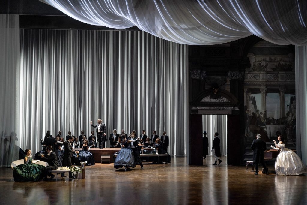 La traviata, alcuni momenti della prova generale (LAC, Foto Luca Del Pia)