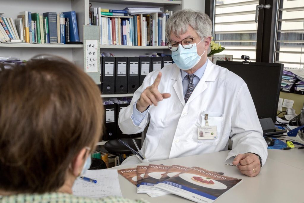 Il professor Alan Kaelin, direttore medico e scientifico del Neurocentro della Svizzera Italiana all’EOC (Stefano Spinelli)