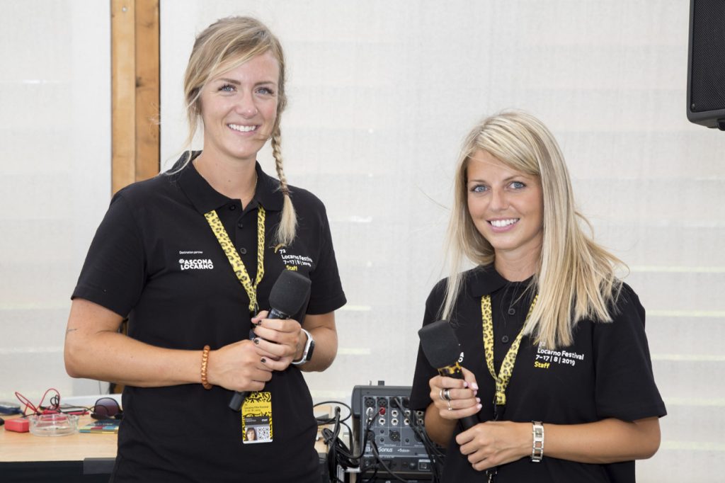 Per gli interventi del pubblico, serve chi porge i microfoni (Stefano Spinelli)