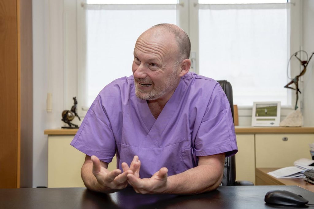 Il dottor Damir De Monaco, chirurgo oncoplastico. (Stefano Spinelli)