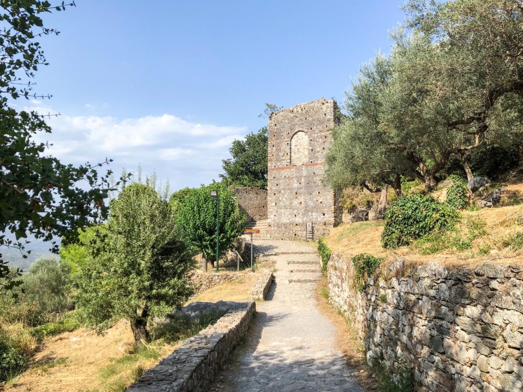 Ingresso superiore al sito archeologico di Mistra