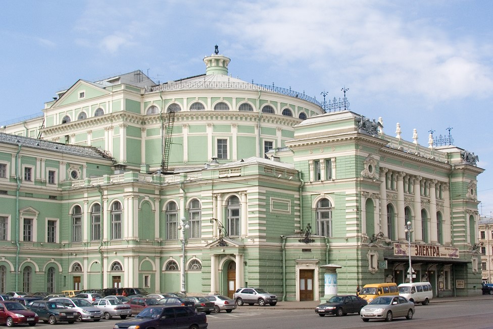 Il Teatro Mariinskij di San Pietroburgo (Wikipedia)