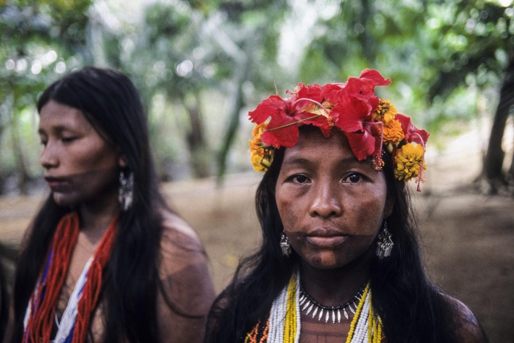 Emberá villaggio indiano di Rio Sambù
