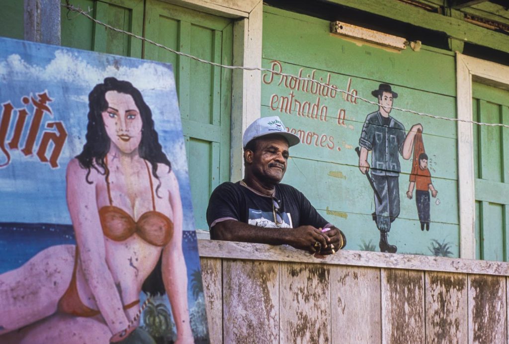 Villaggio di Rio Sambù, dove vivono per lo più indiani, meticci e neri discendenti dagli schiavi