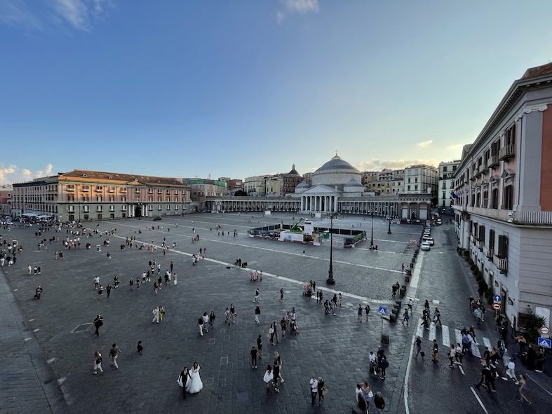 Piazza del Plebiscito dall’alto, dal Palazzo Reale (Federico Quagliuolo)