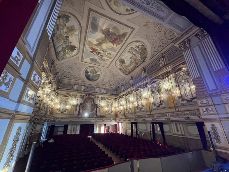 Teatro interno al Palazzo Reale (Federico Quagliuolo)