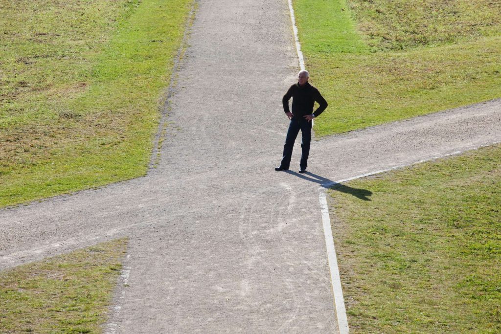 Prima di muoversi è necessario fare un’introspezione, migliorare l’autostima e la conoscenza di sé (Marka)