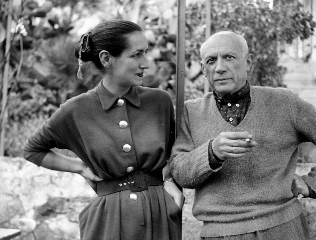 Françoise Gilot con lo sguardo attento rivolto a Picasso, 1952 (Keystone)