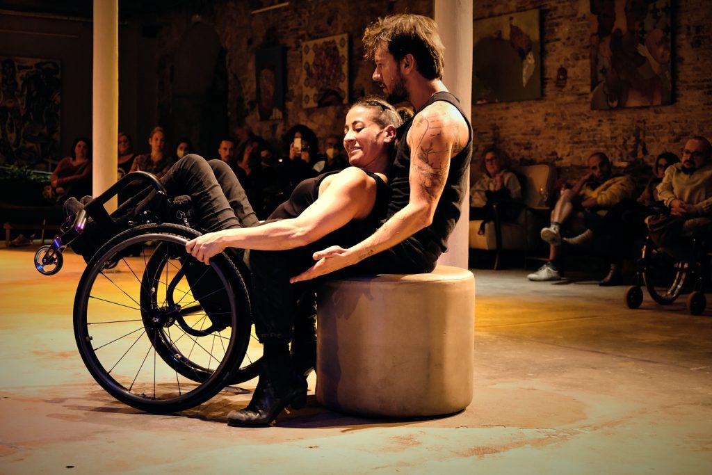 I ballerini Rita Noutel e José Maldonado in azione (© Elliott)