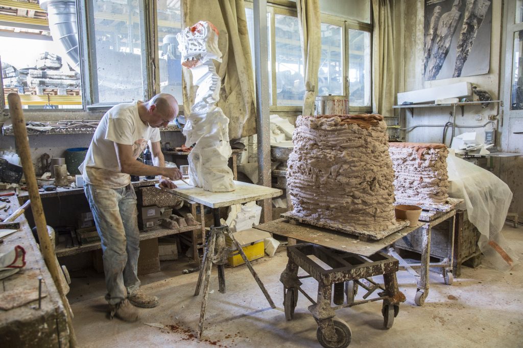La creazione del modello in gesso (S. Spinelli)