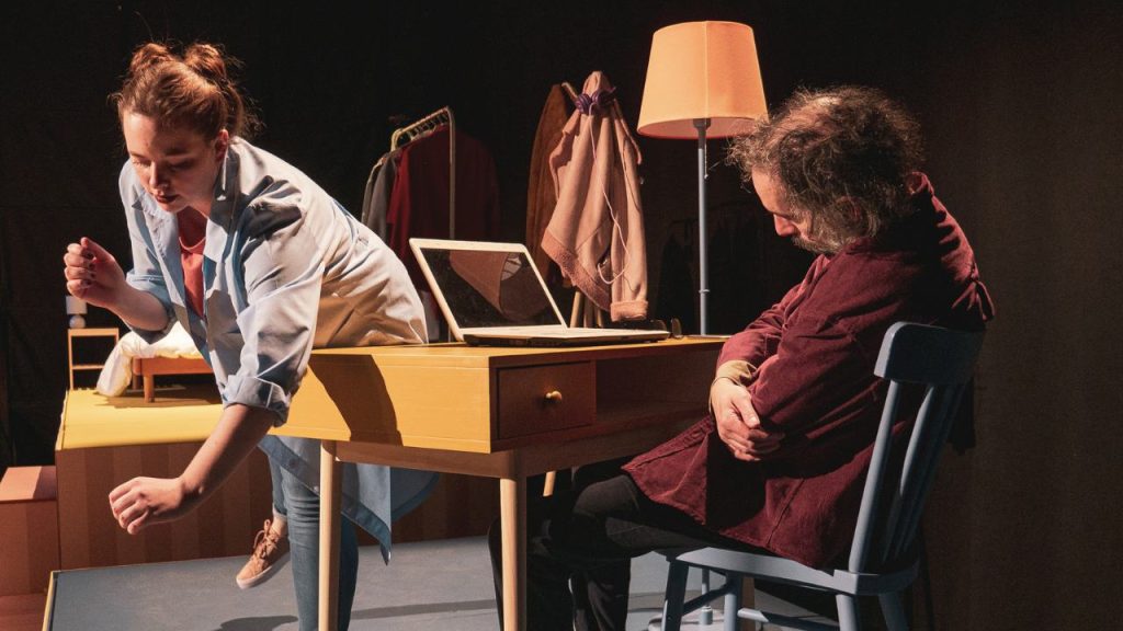 Noemi Radice e Massimiliano Zampetti in «S.P.A.M. Si vive una volta sola»