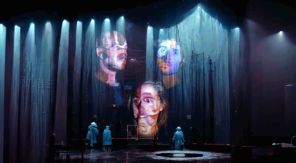 Un momento dello spettacolo (Markus Zohner Arts Company)