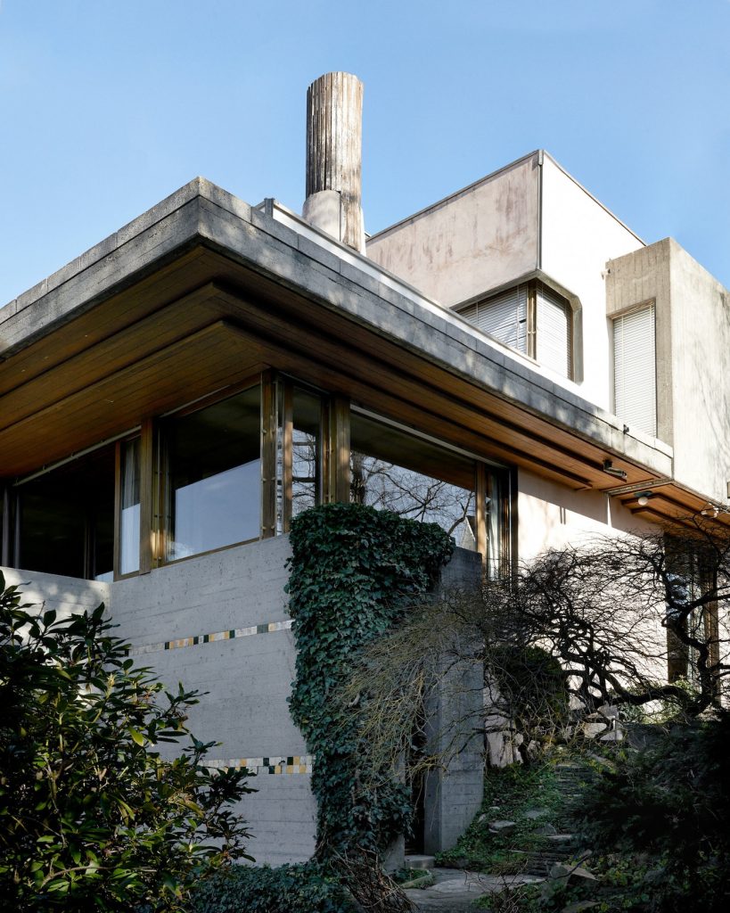 Angolo sud-ovest, con particolare della veletta in legno (© Nicolas Polli)