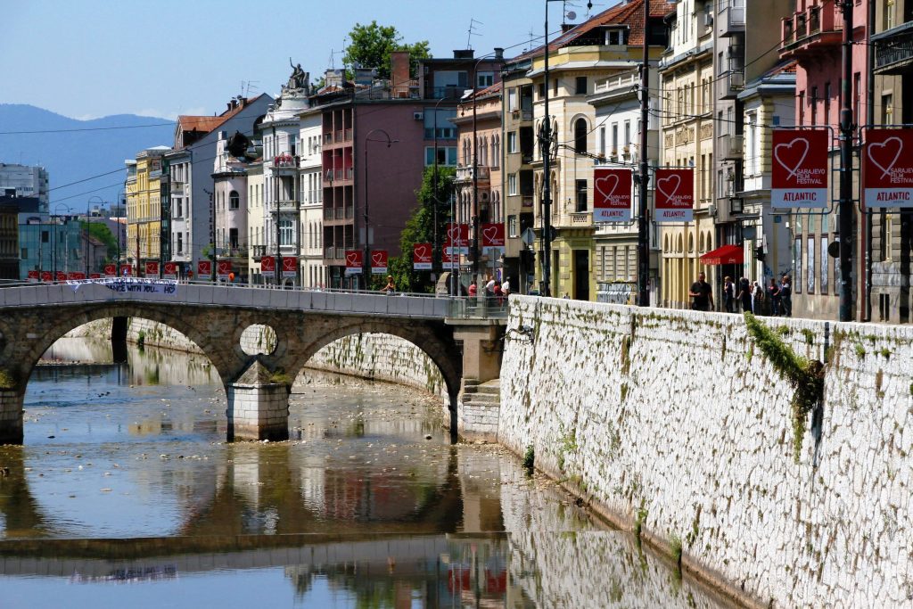Il Ponte Latino dove Gavrilo Princip attese il passaggio dell’auto dell’arciduca Francesco Ferdinando d’Austria per compiere il famigerato attentato.