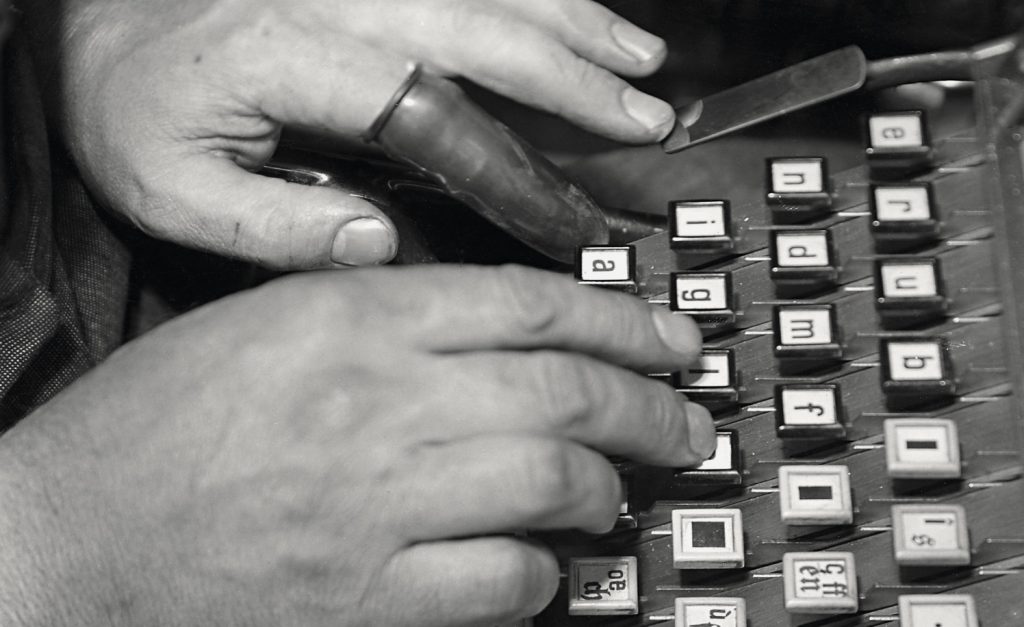 Hans Finsler - Setz Maschine, 1930s vintage gelatin silver print 22.7 × 16.8 cm (particolare)