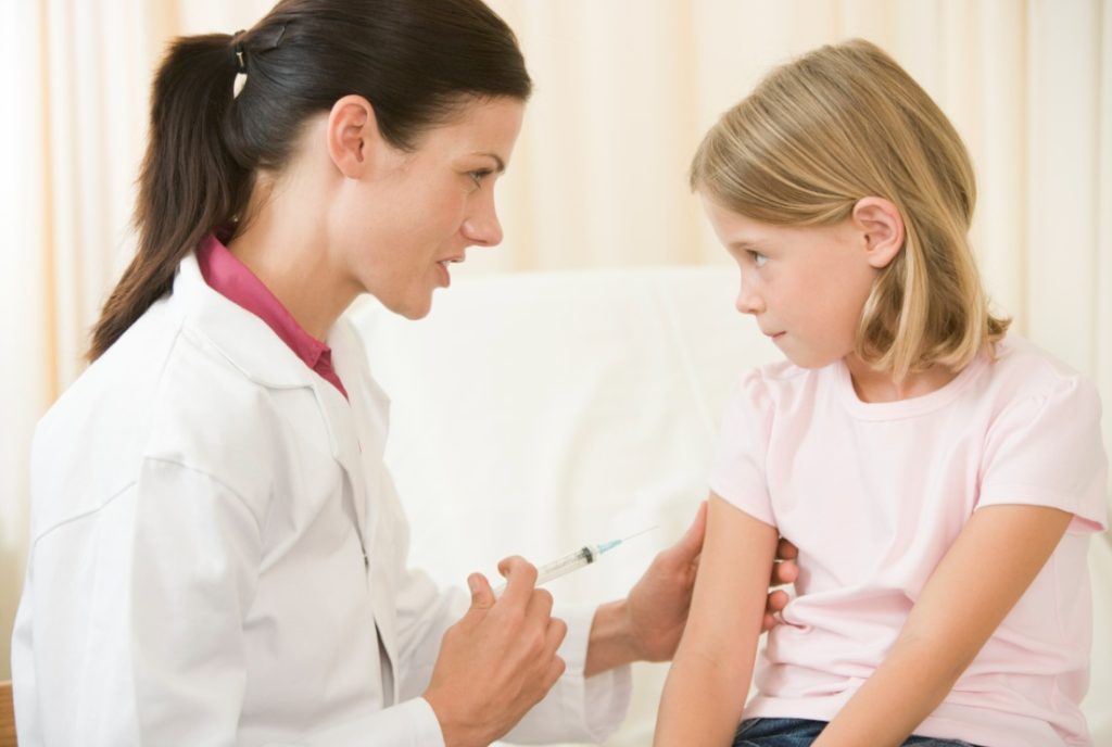 L’Ufficio federale della sanità pubblica raccomanda la vaccinazione contro il morbillo, i cui costi sono coperti dall’assicurazione di base ed esenti da franchigia (Marka)